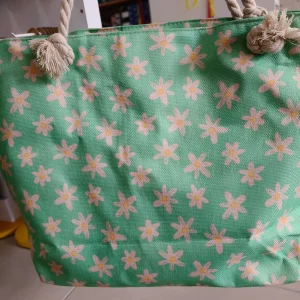 Waterlemon Saco / mala de praia Verde com flores
